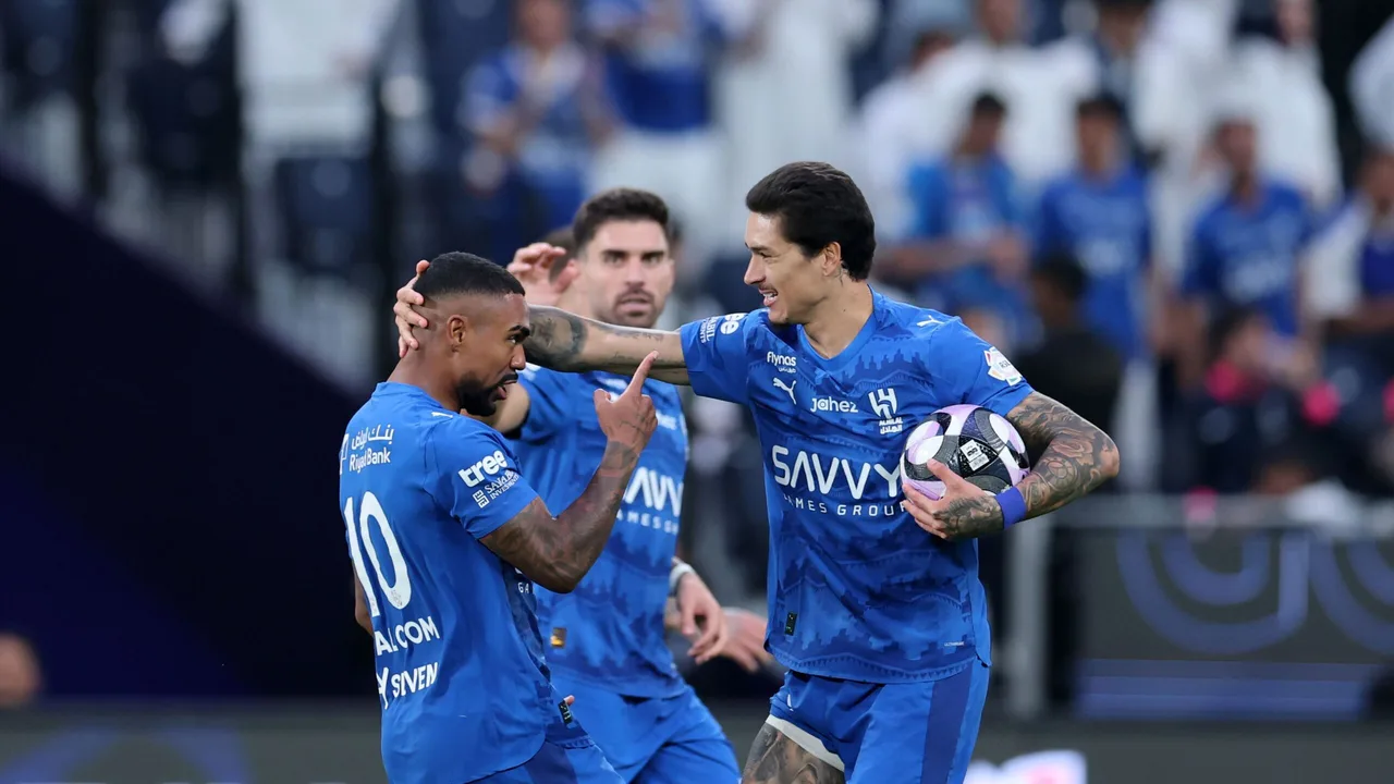 نجم الهلال المصاب يفاجئ الجميع ويعود قبل مواجهة ناساف الحاسمة في آسيا